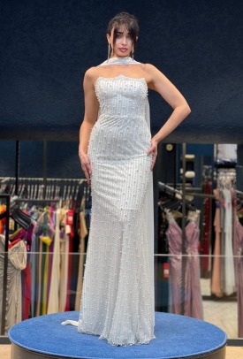 Beyaz İncili Taşlı Kumaş Uzun Abiye Elbise